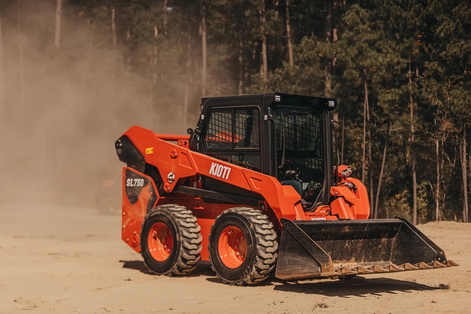 KIOTI SL750U-PL — Image 1 of 8