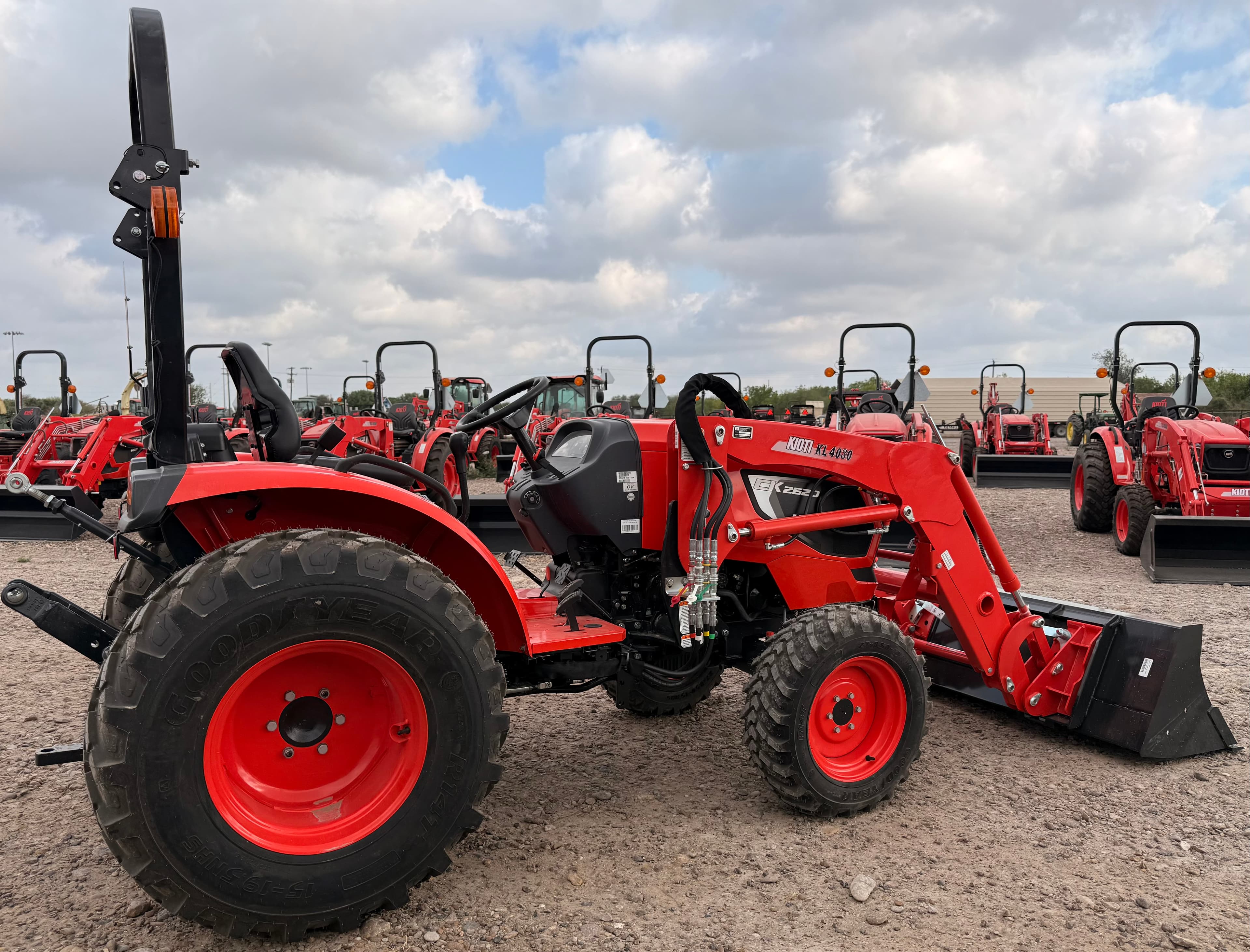 KIOTI CK2620HB — Image 1 of 6