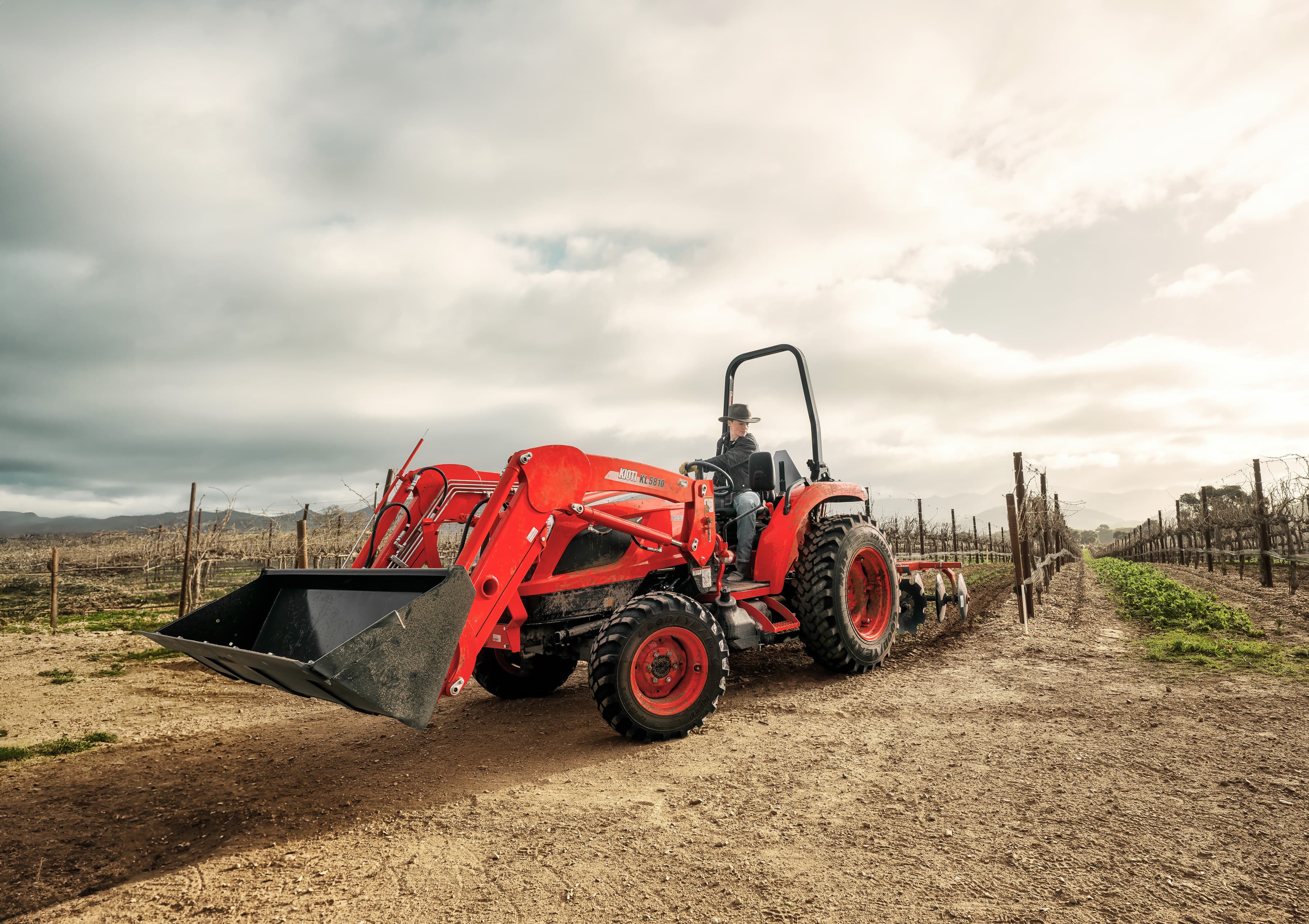 KIOTI KL5810 — Image 1 of 1